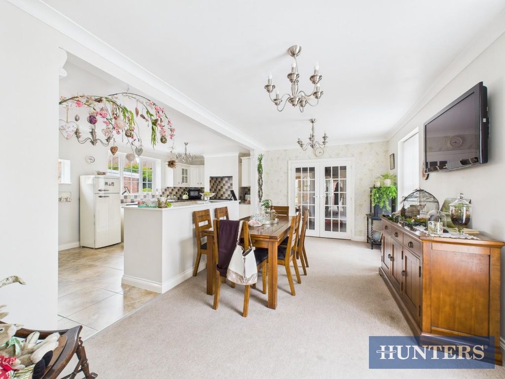 Property photo 3 of 23 Kitchen/Diner Alt