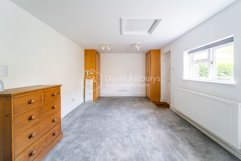 Property photo 3 of 9 Ndb05688