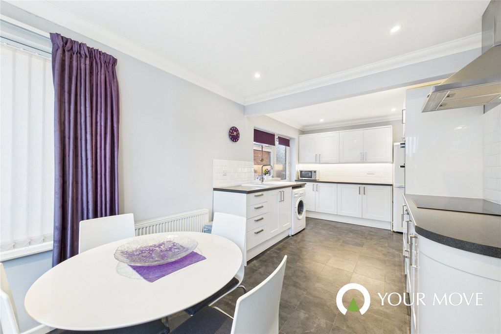 Property photo 3 of 14 Picture No. 21