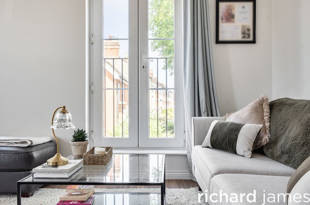 Property photo 3 of 14 6Fd30Eb711d94Fd3821681960F54d427
