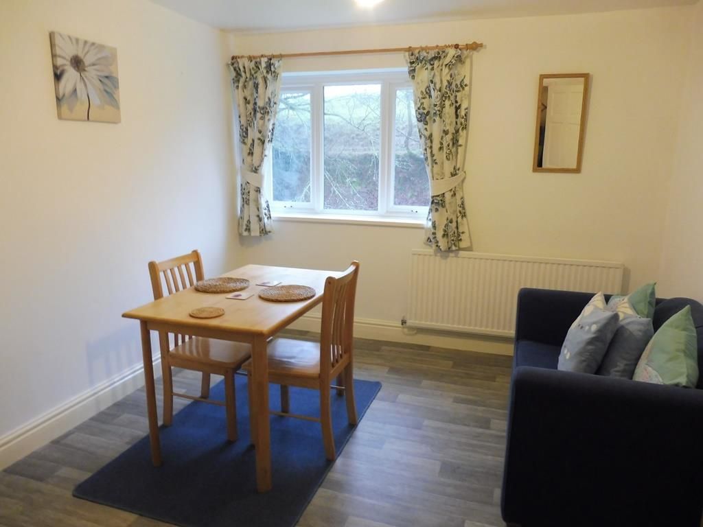 Property photo 3 of 7 Dining Room