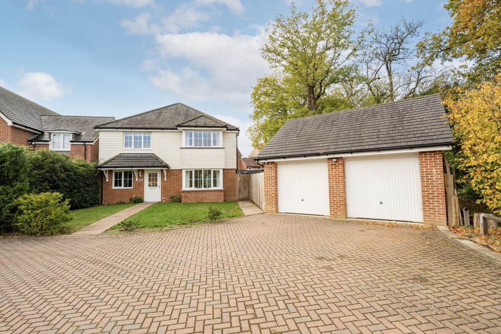 Property photo 1 of 46