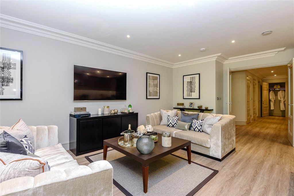 Property photo 2 of 10 Living Area