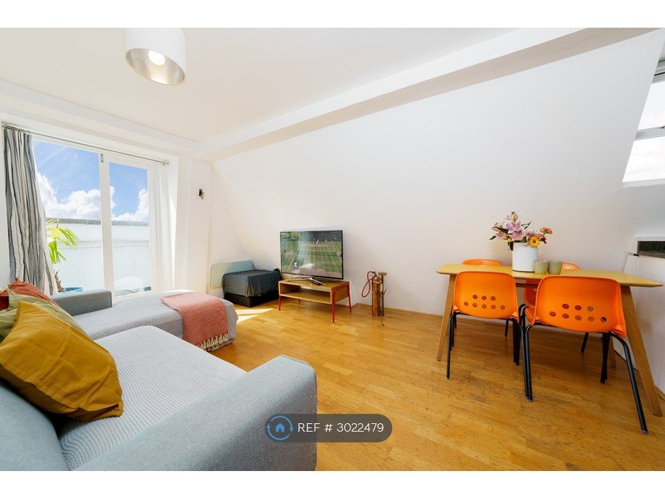Property photo 2 of 23