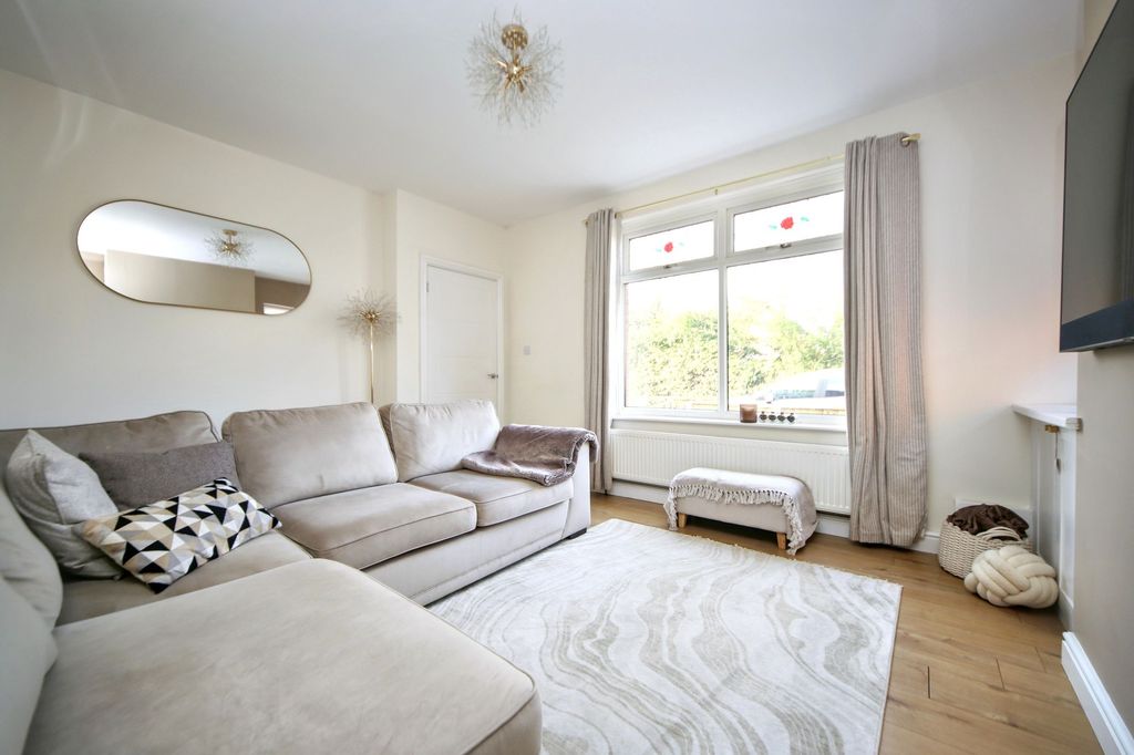 Property photo 2 of 24