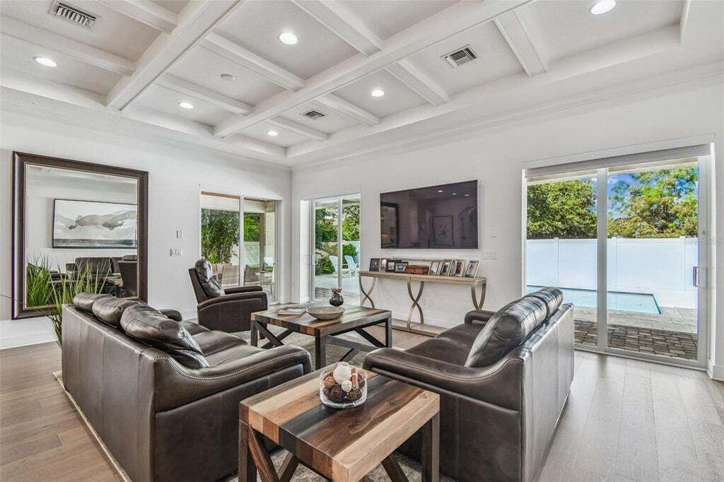 Property photo 3 of 16 <Alttext/>