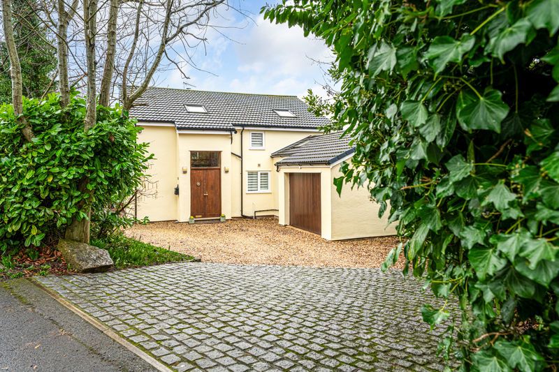 Property photo 1 of 33 Photo 24