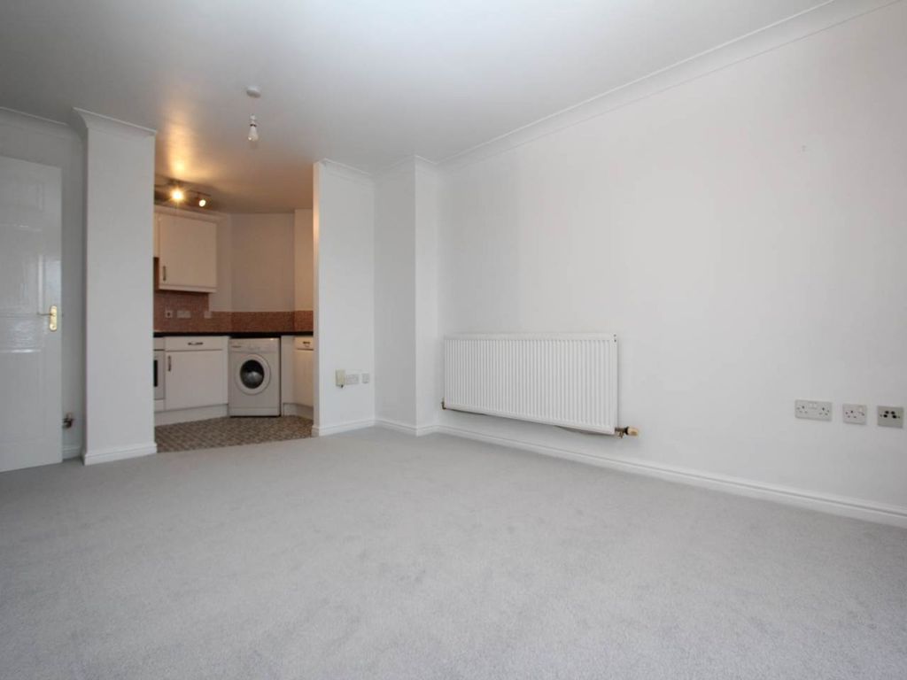 Property photo 3 of 6
