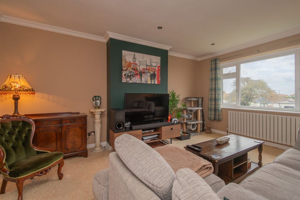 Property photo 2 of 14 Picture 2