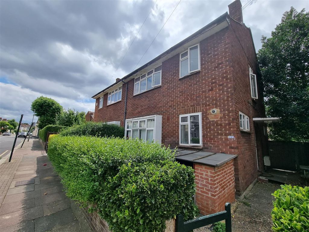 Property photo 1 of 10 105 Eswyn Road Outside.Jpg