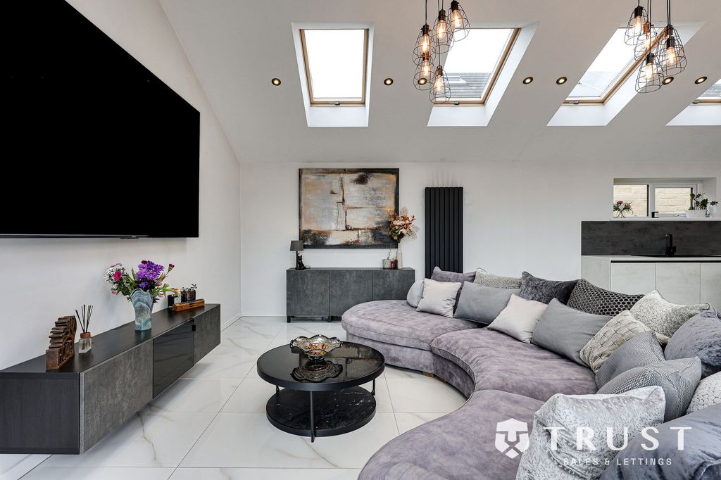 Additional image 12 of 4 bed detached bungalow for saleHall Park Avenue, Liversedge WF15