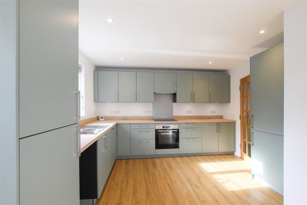 Property photo 3 of 16 Img_2151.Jpg