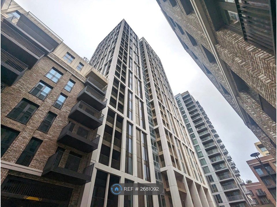 Property photo 2 of 24