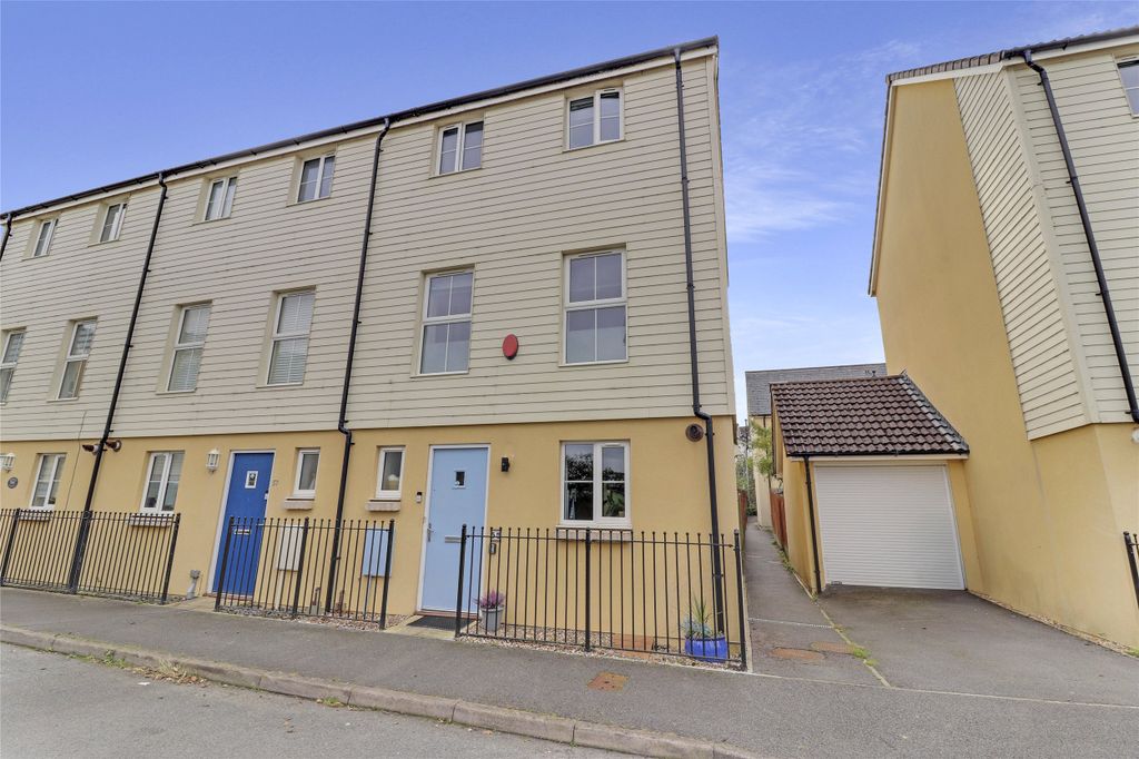 Property photo 3 of 15 Picture No. 16