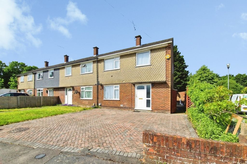 Property photo 1 of 17 Pbox-Img.Jpg