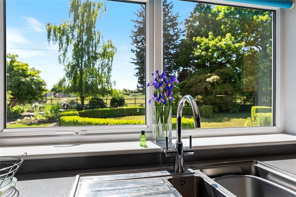 Property photo 3 of 45 Picture No. 71