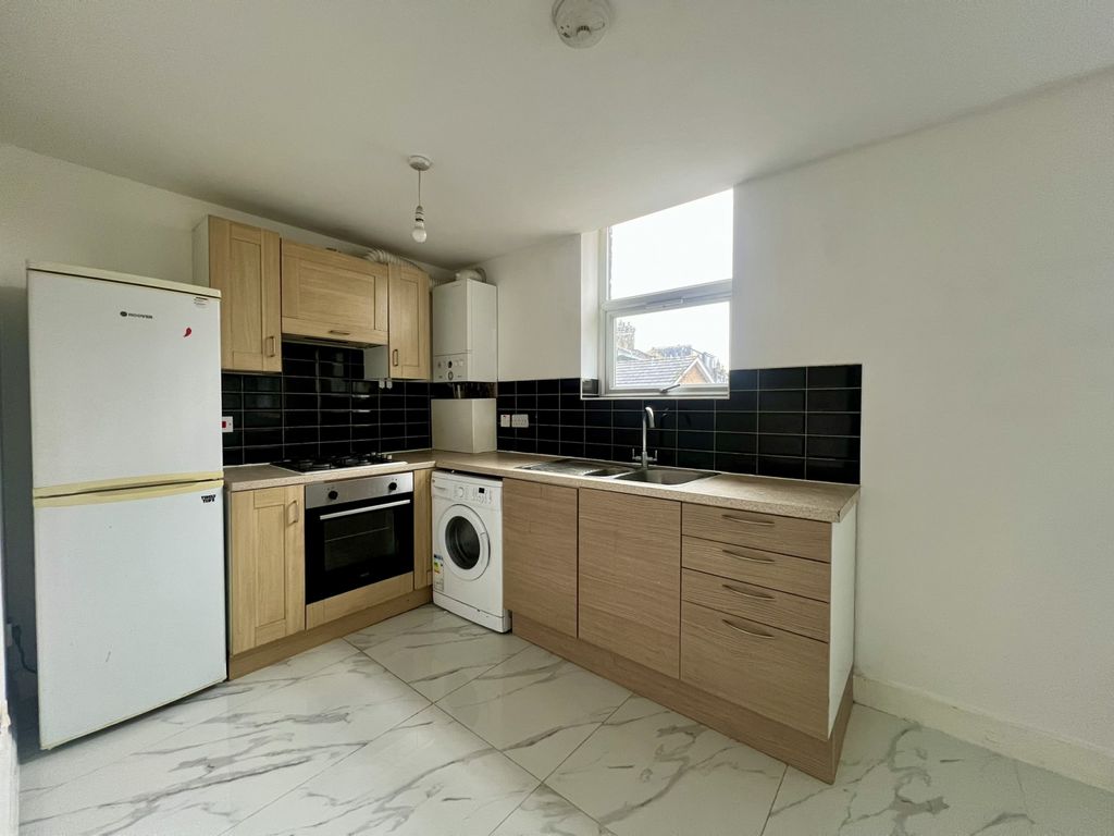 Property photo 2 of 12 Gallery