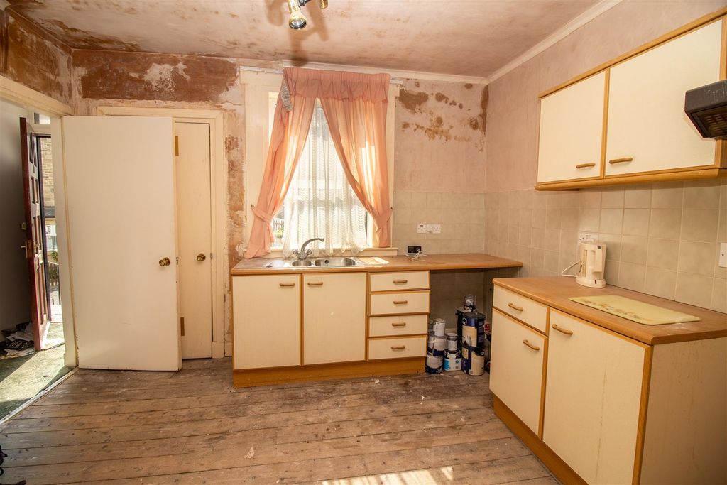 Property photo 3 of 10 Img_4527.Jpg