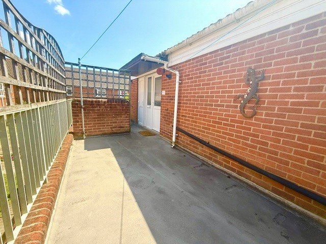 Property photo 2 of 18 Picture No. 21