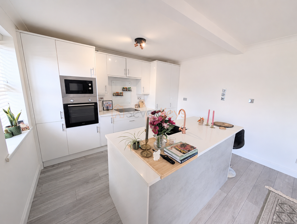 Property photo 1 of 13 9Bc0Ef46-8862-4Ef7-89Eb-E742A6579c7A