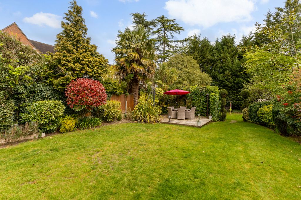 Property photo 2 of 26