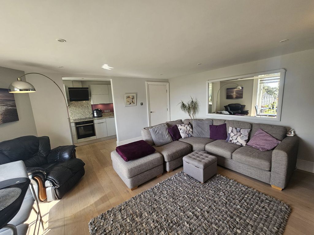 Additional image 7 of 2 bed flat for salePegwell Road, Ramsgate CT11