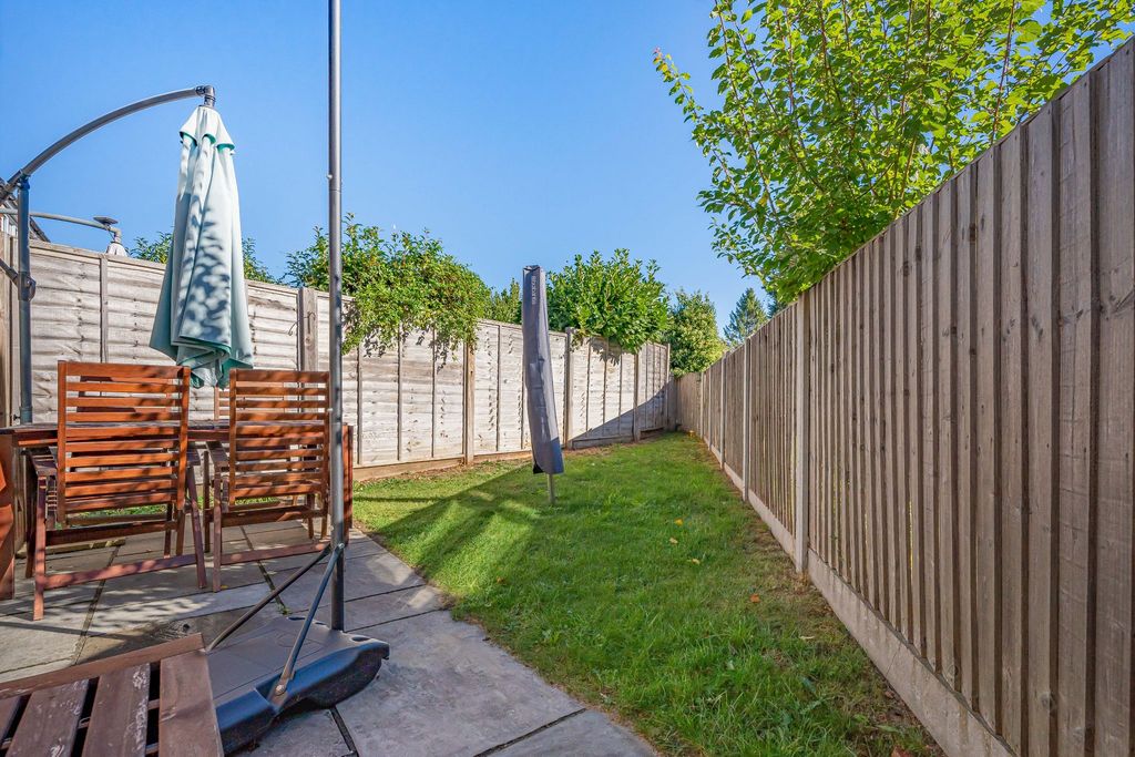 Property photo 2 of 14 Photograph 24
