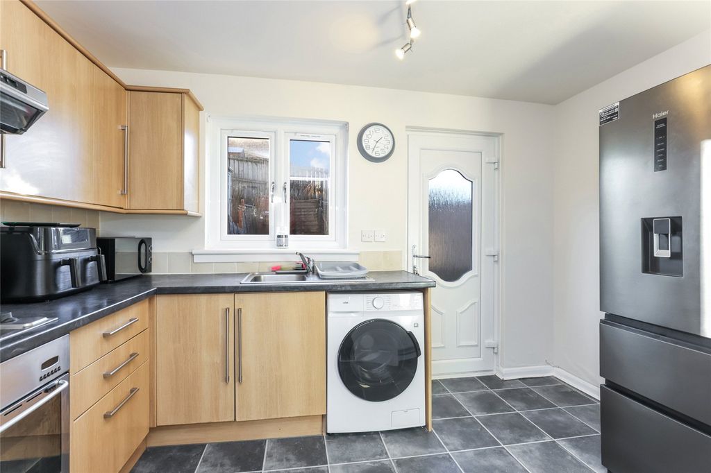 Property photo 3 of 21 Picture No. 07