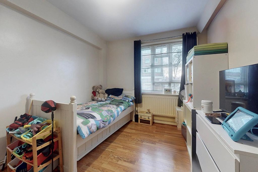 Property photo 3 of 10