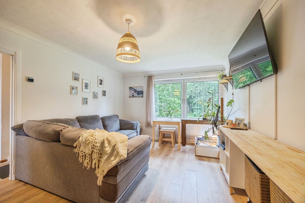 Property photo 2 of 16 6d6A1823