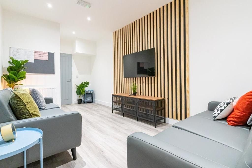 Property photo 3 of 11 Picture No. 02