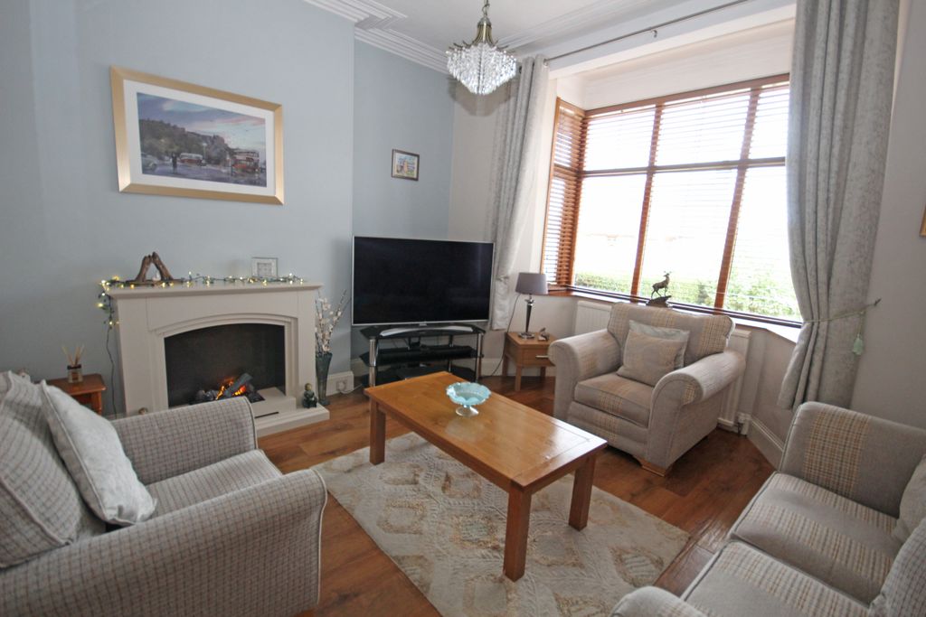 Property photo 3 of 31
