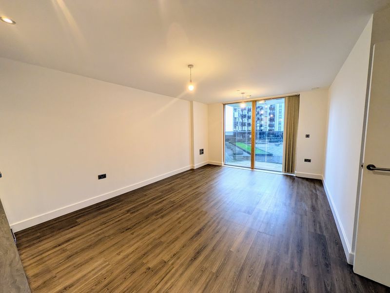 Property photo 2 of 7 Photo 4