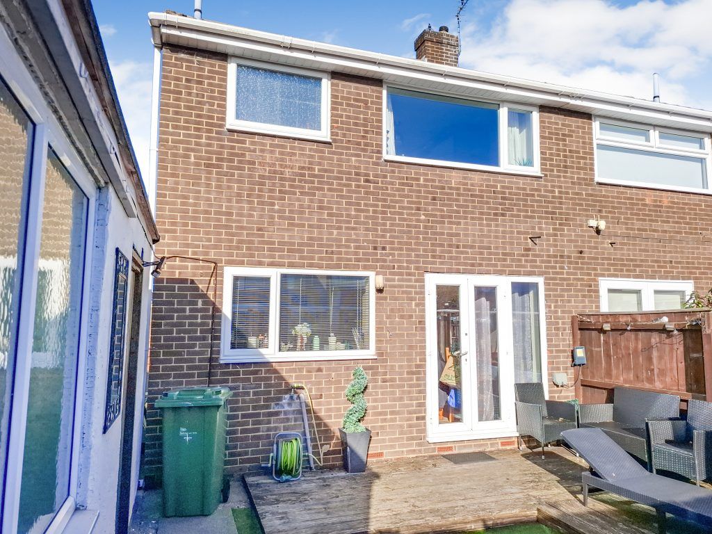 Property photo 2 of 20