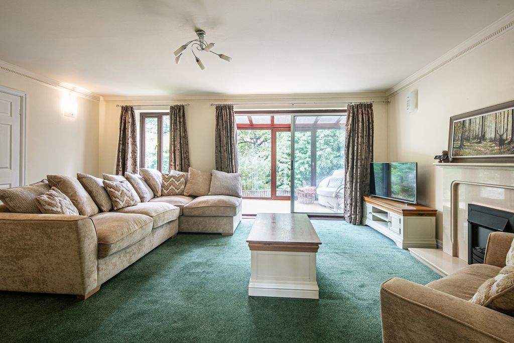 Property photo 3 of 26 Living Room