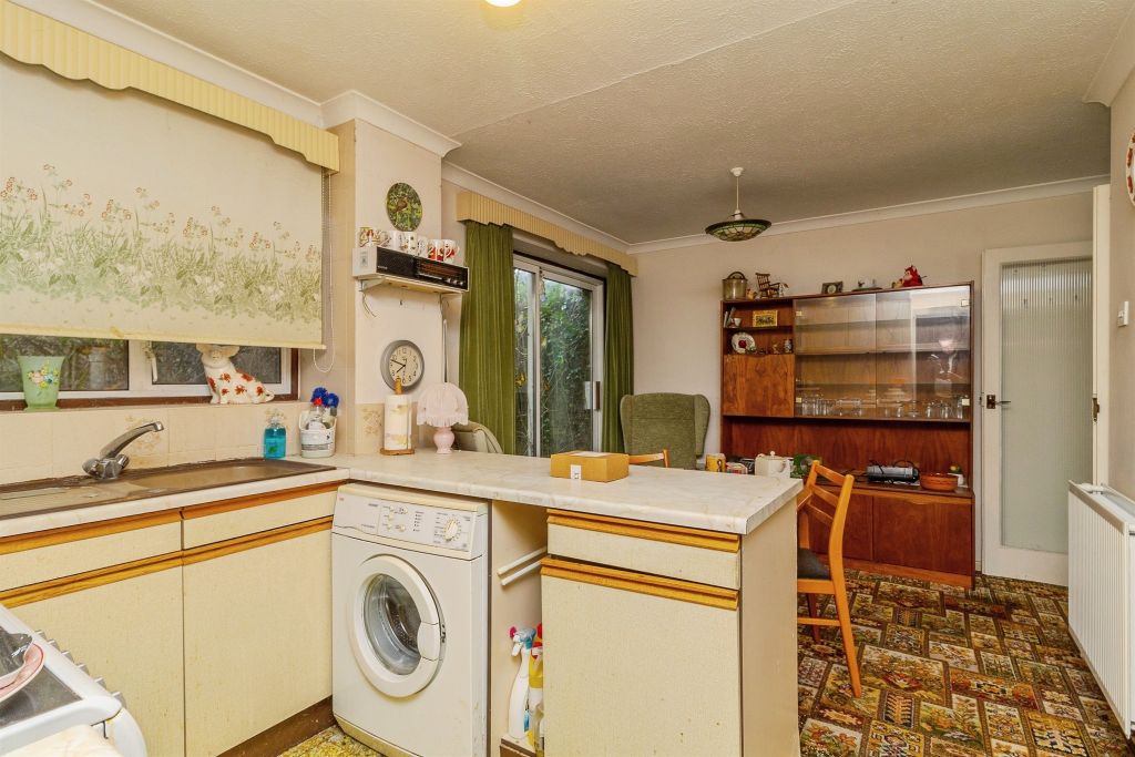 Property photo 2 of 20