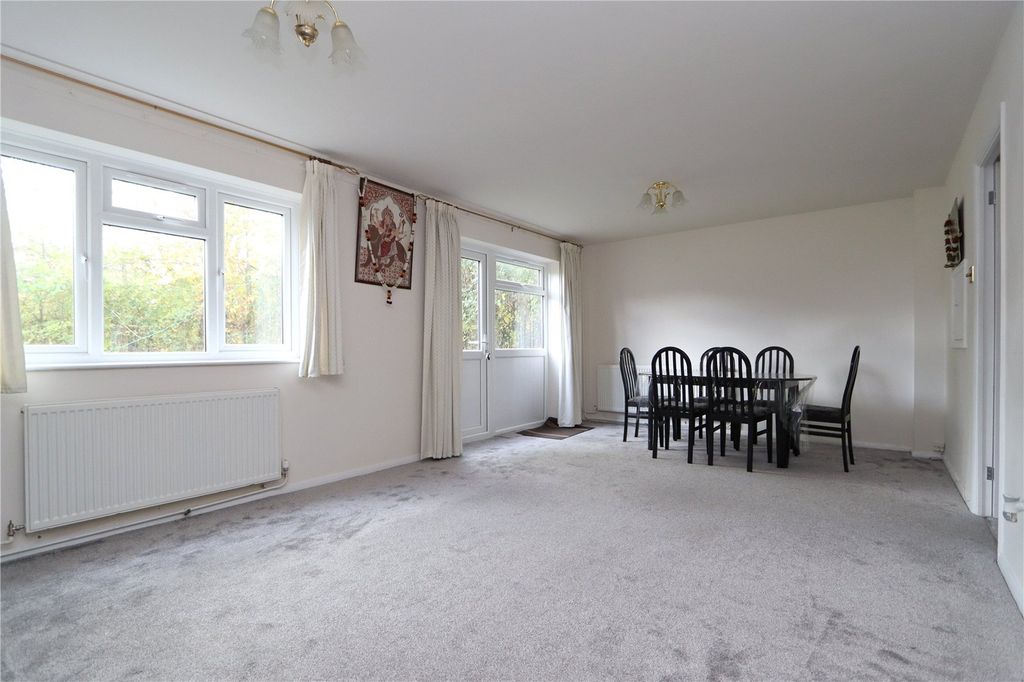 Property photo 2 of 15 Picture No. 20