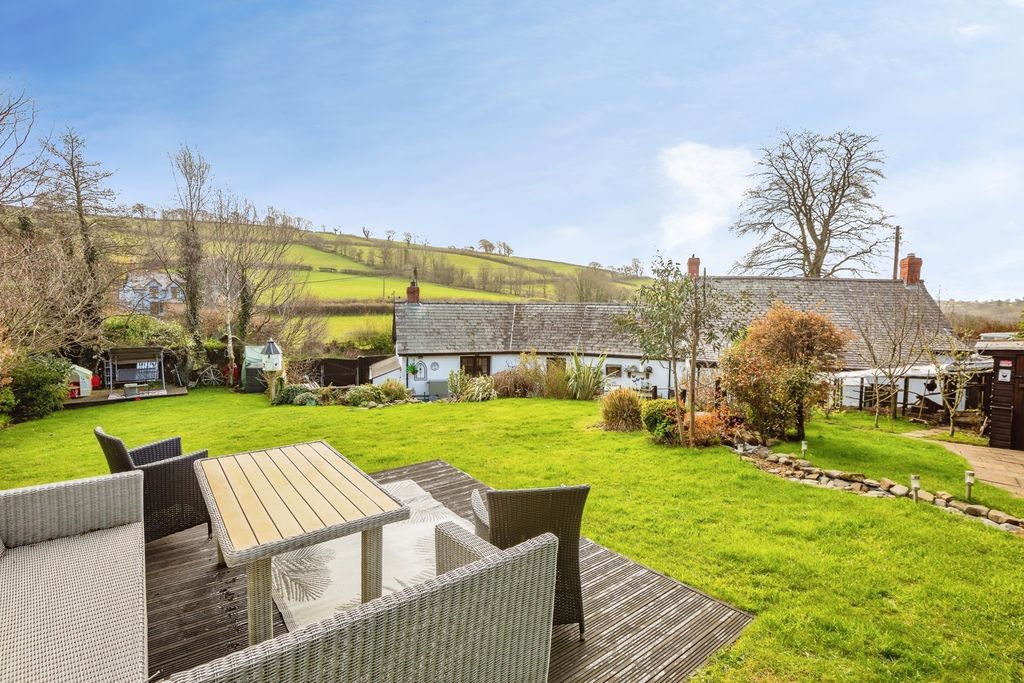 Property photo 2 of 48 Pbox-Img.Jpg