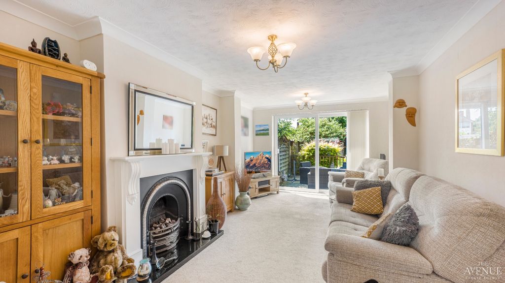Property photo 3 of 31 4279287