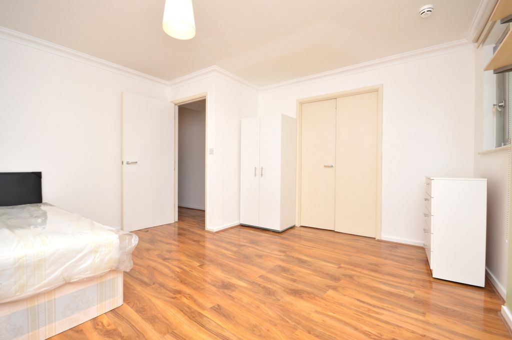 Property photo 2 of 6 Gallery