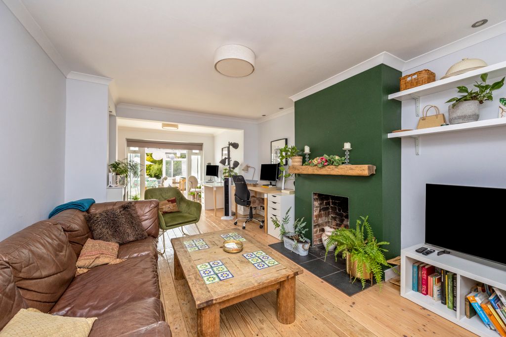 Property photo 2 of 16