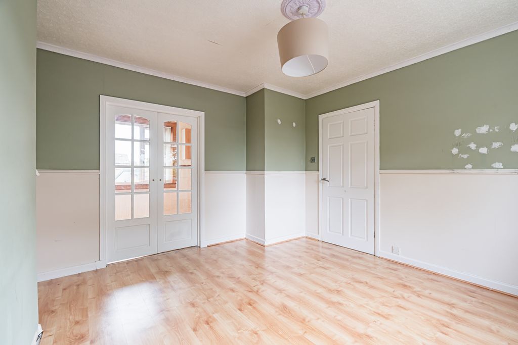 Property photo 3 of 17 Property Image 3