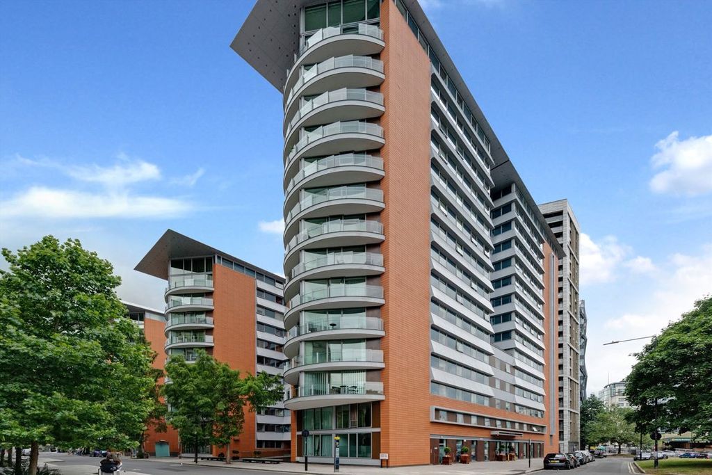 Property photo 1 of 8