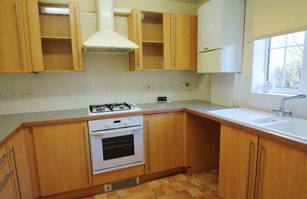 Property photo 3 of 8 H 007