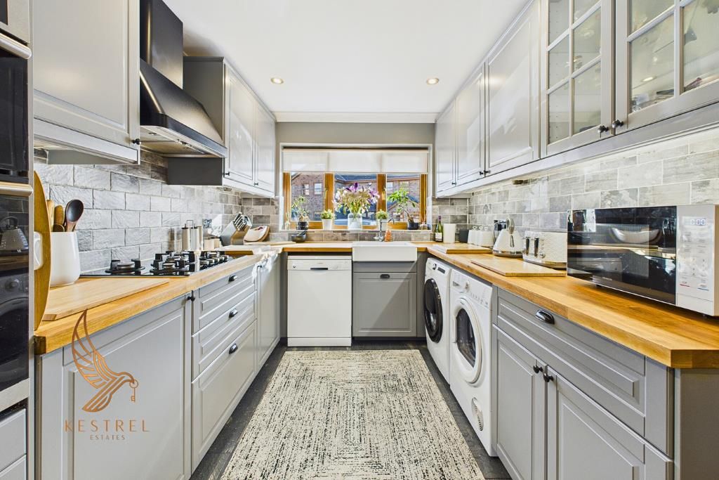 Property photo 2 of 40 12.Png