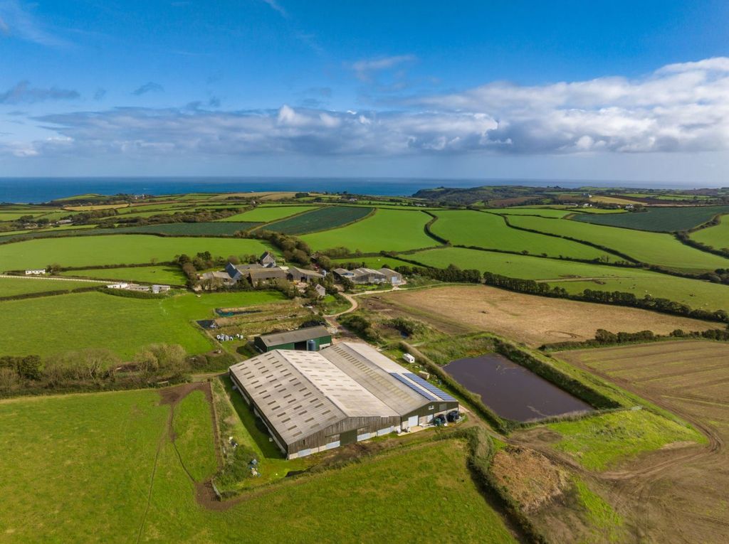 Property photo 2 of 31 Trewothack Farm
