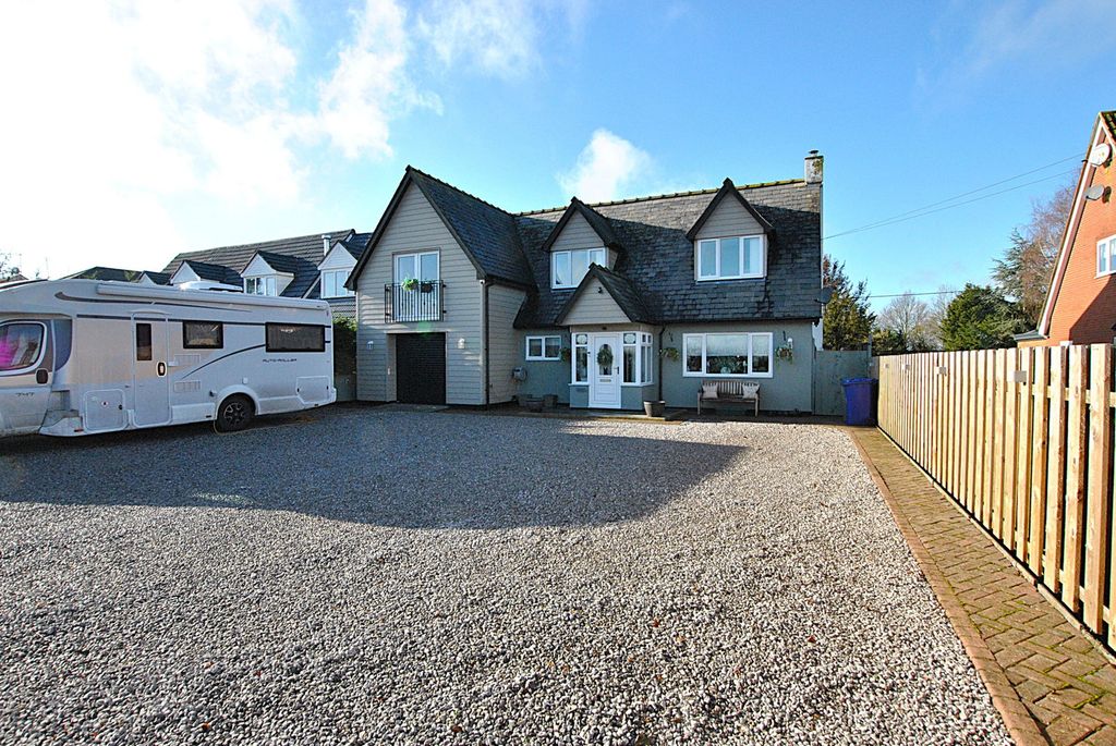 Property photo 1 of 33
