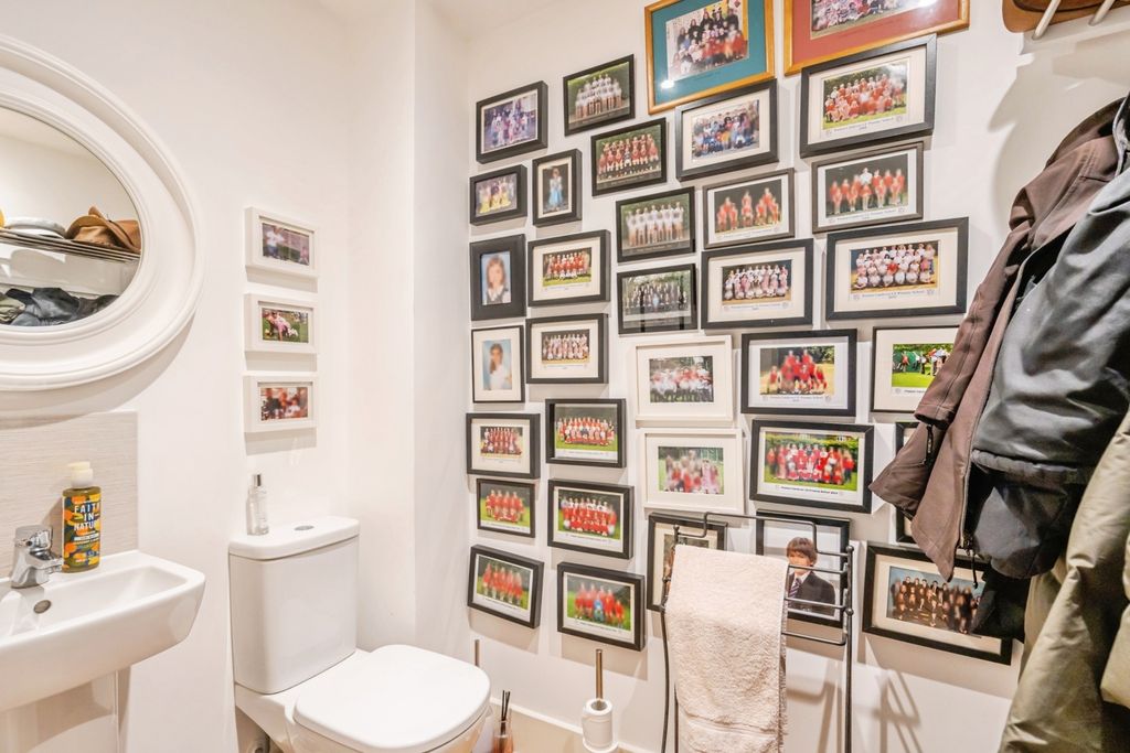 Property photo 2 of 53 Pbox-Img.Jpg