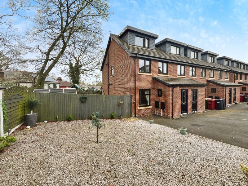 Property photo 1 of 17 Front External