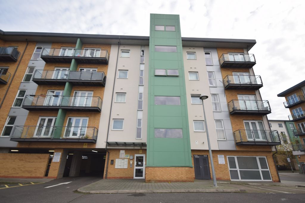 Property photo 1 of 13 Building